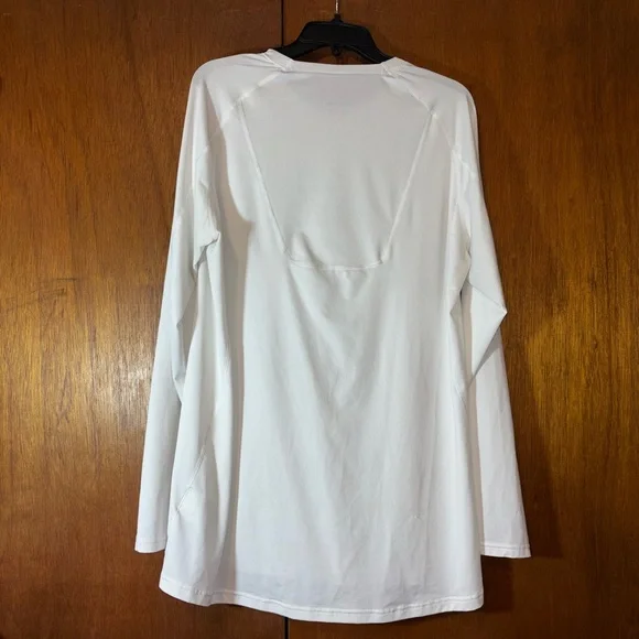 Nike White and Gray Long Sleeve Tee - Picture 2 of 3